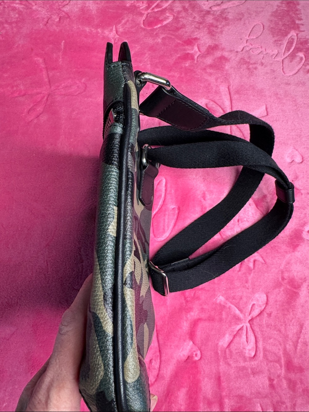 Alexander McQueen Camo Leather Skull Messenger Bag w/ Silver Skull Hardware NWOT - Picture 6 of 13